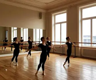 Escola do Teatro Bolshoi: Conheça a Tradição e a Arte na Cidade de Joinville Escola do Teatro Bolshoi: Conheça a Tradição e a Arte na Cidade de Joinville
